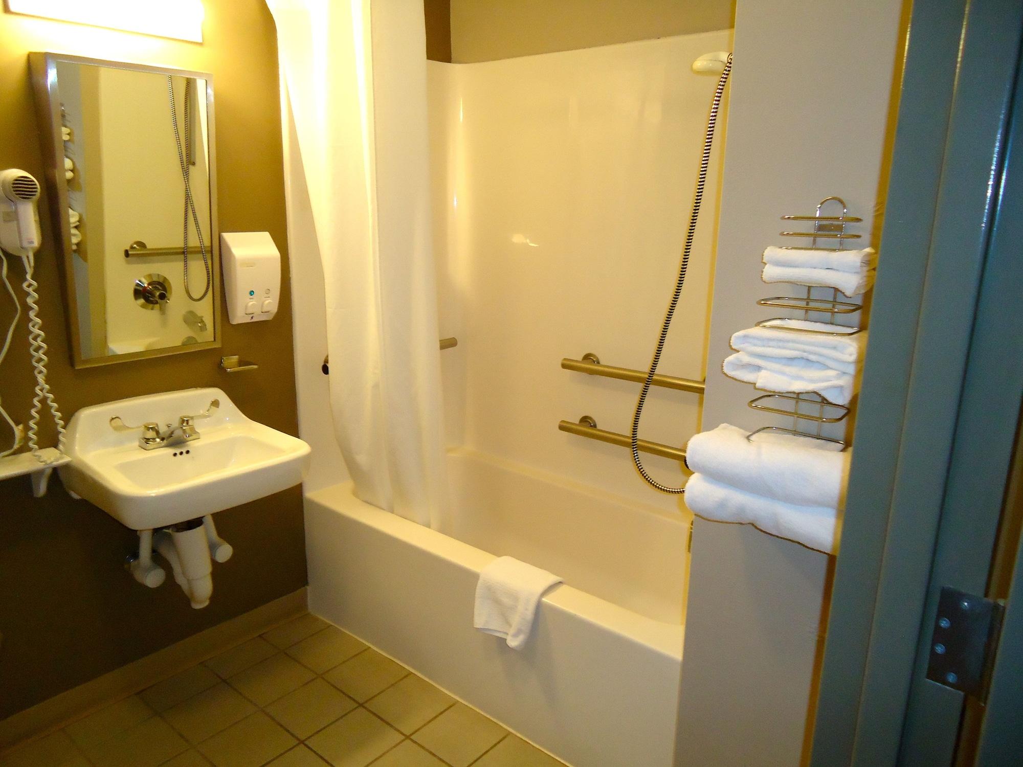 Super 8 By Wyndham Niagara Falls Eksteriør bilde
